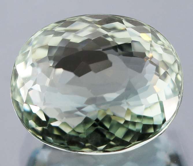 Collectors! 10.19ct eye clean platinum green Tourmaline