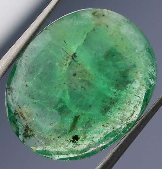 Flat cut! 6.13ct unheated Zambian Emerald