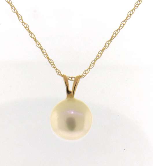 Stunning Pearl Pendant on White Gold Chain