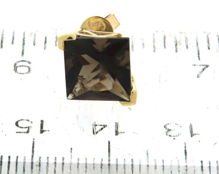 Trendy Yellow Gold Sqaure Smokey Quartz Earrings