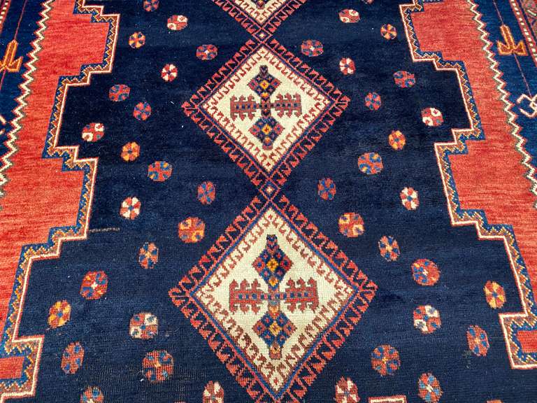 STUNNING VINTAGE PERSIAN RUG 5.5x7.5