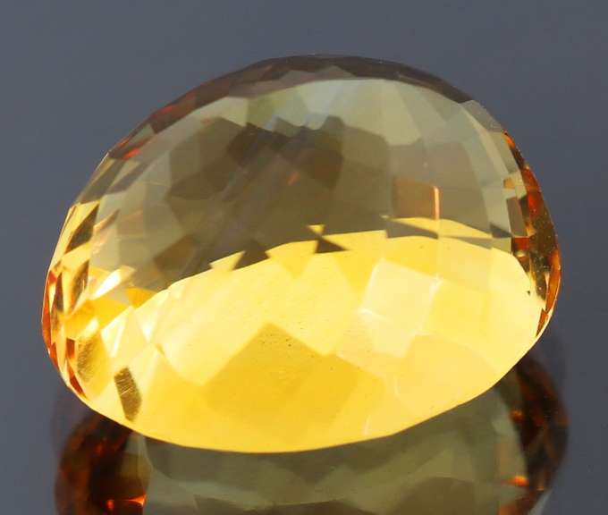 Brilliant! 17.76ct top golden unheated Citrine