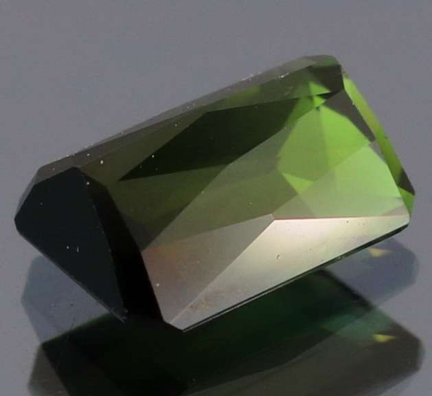 Open color olive green 3.86ct VS Tourmaline