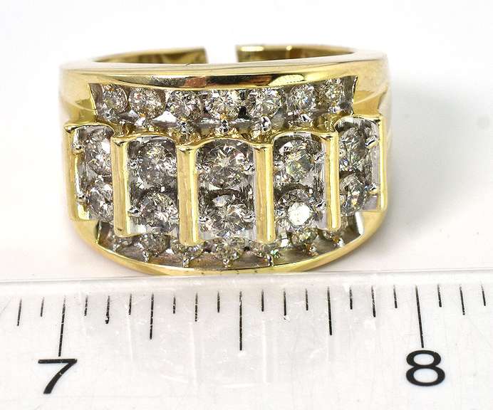 2ct Men's Diamond Ring in Gold