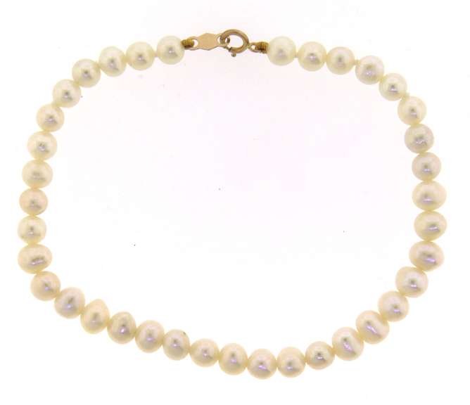 White Fresh Water Pearl Bracelet