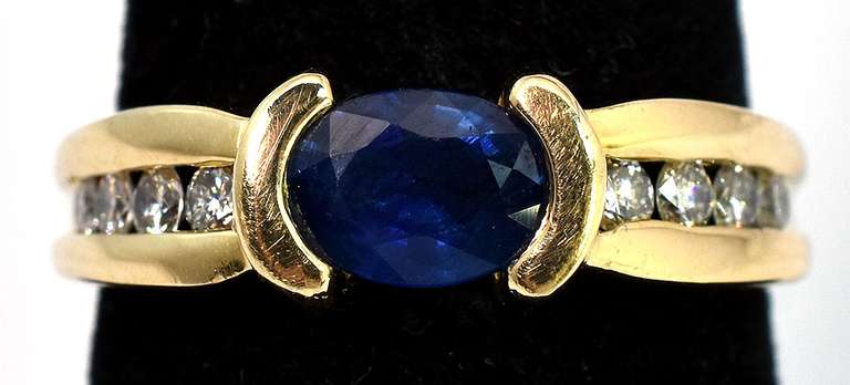 Majestic Sapphire & Diamond Ring in 14KT Yellow Gold