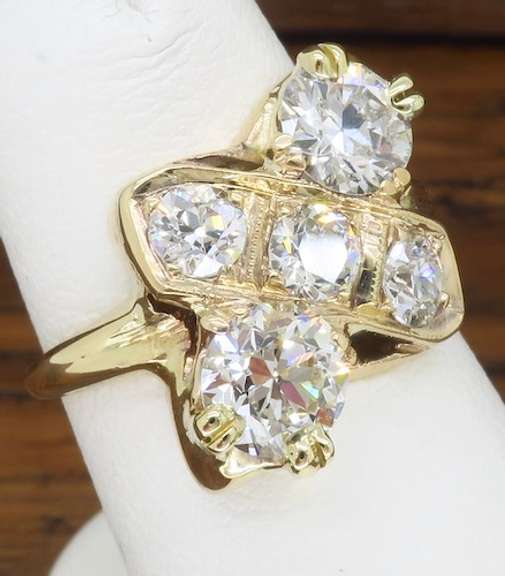 Moi-et-Toi Diamond Ring