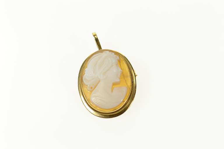 18K Yellow Gold Art Deco Carved Shell Cameo Pendant/Pin