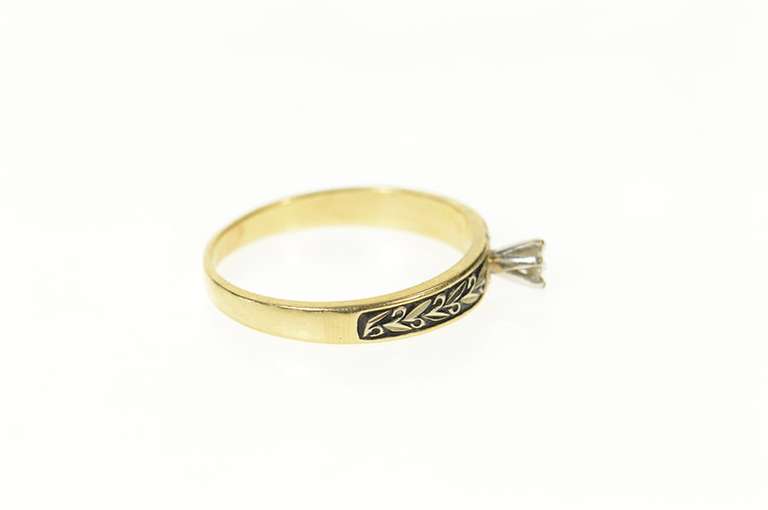 14K Yellow Gold Retro Diamond Solitaire Leaf Pattern Promise Ring