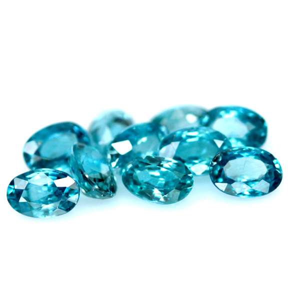 Brilliant 7.25ct sky blue Zircon set