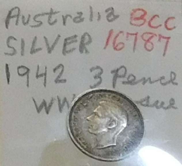 Australia:  1942 Silver 3 pence, World War 2 era