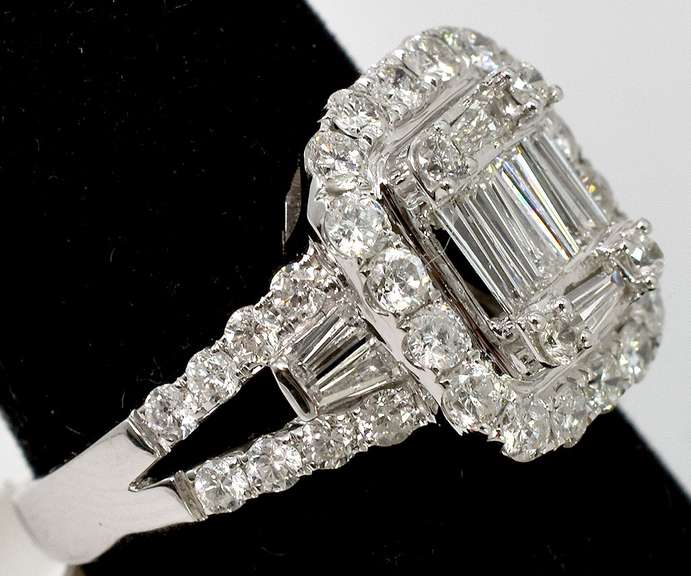 2ct Diamond Ring in White Gold