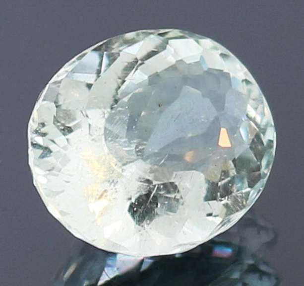 Sparkling 4.51ct diamond white Beryl