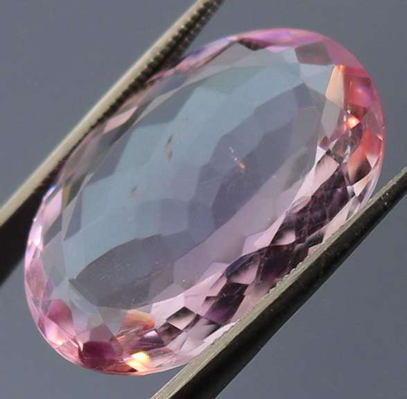 Halo flashing 16.72ct real unheated Bolivian Amethyst