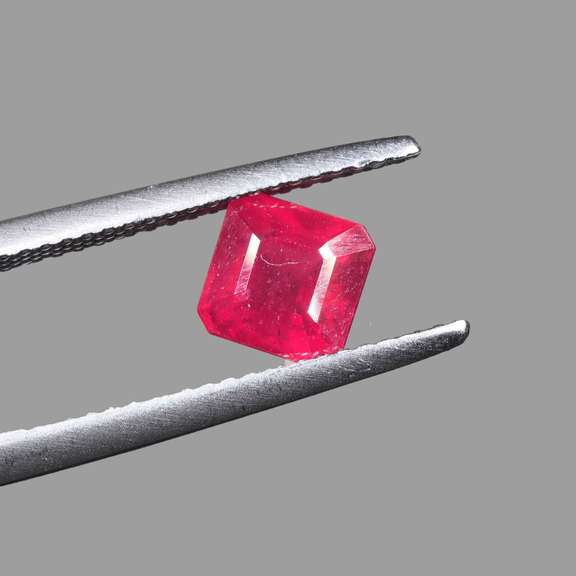 Gorgeous Square Cut Ruby Loose Gemstone