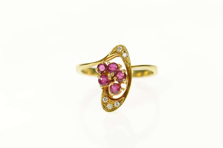 14K Yellow Gold 1940's Wavy Ruby Cluster Diamond Wave Ring