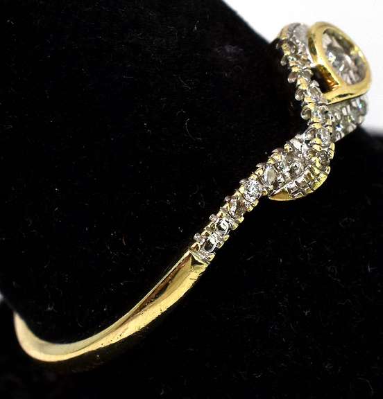 Understated Diamond Chip Ring in Yellow Gold