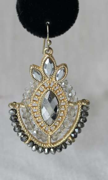 A Very Sexy  Fashion  Design Earrings