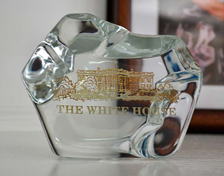 The White House Art Glass Paperweight with Rock Shape