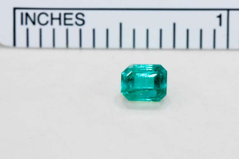 Bright Natural Emerald - 0.67 ct.