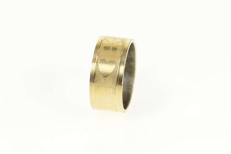 14K Yellow Gold 8.1mm Two Tone Heart Flower Pattern Band Ring