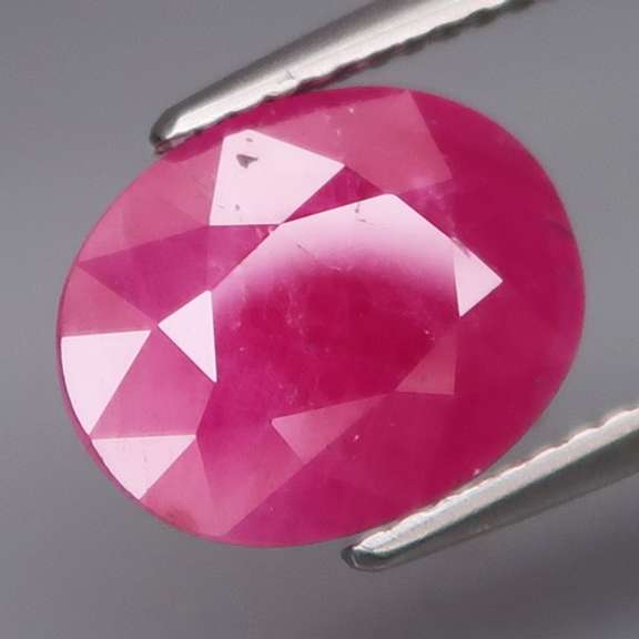 Heated only! 3.99ct top red pink Ruby