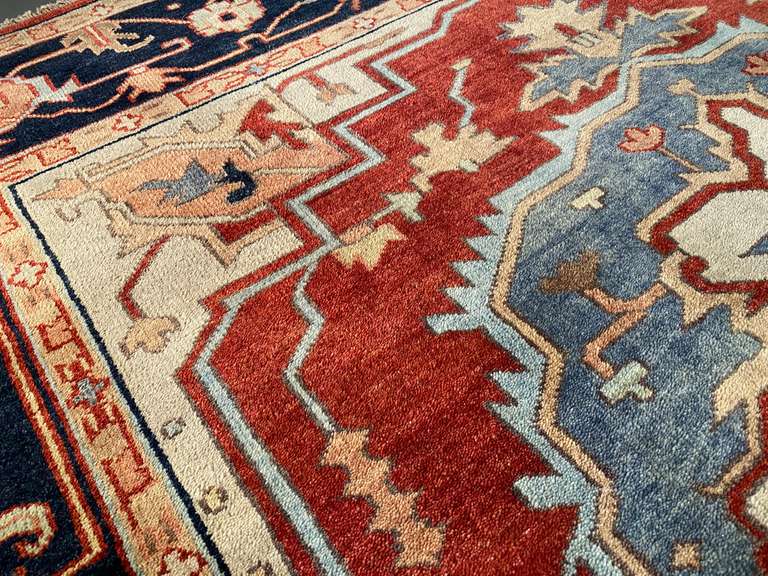 MAGNIFICENT SQUARE SERAPI RUG 6x6