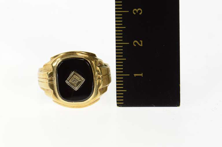 10K Yellow Gold Rounded Black Onyx Diamond Accent Retro Ring