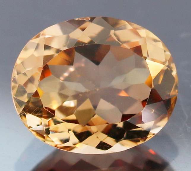 Brilliant! 5.84ct champagne Imperial Topaz
