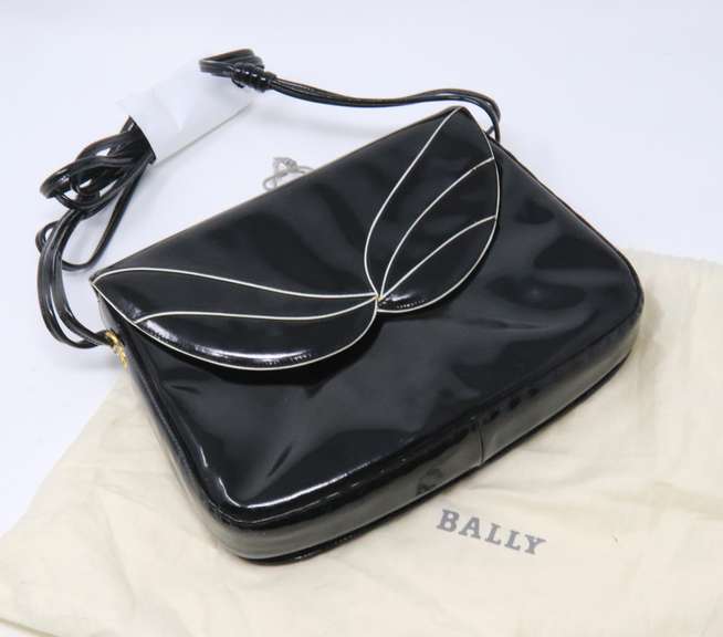 Bally Black Glossy Patent Leather Envelope Bag