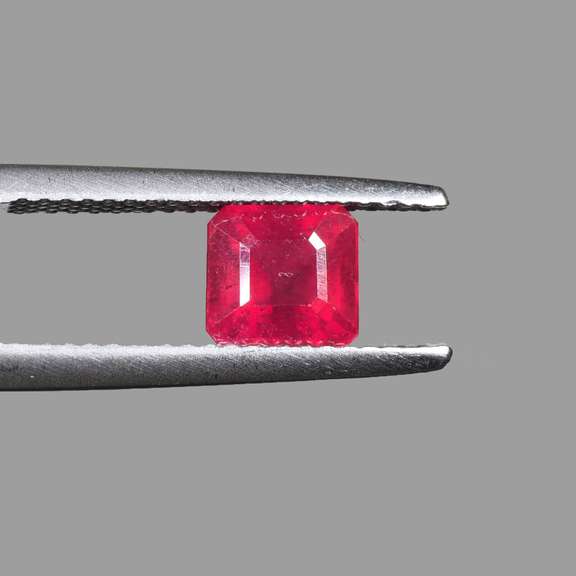 Gorgeous Square Cut Ruby Loose Gemstone