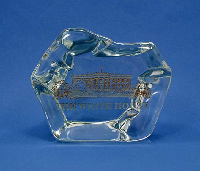 The White House Art Glass Paperweight with Rock Shape