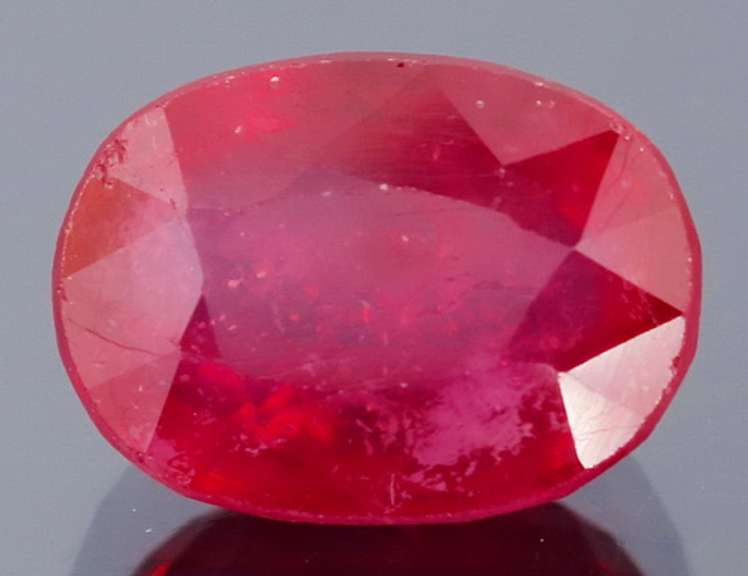 Stunning 7.90ct reddish pink Ruby