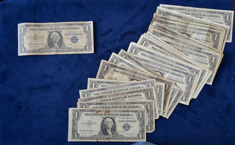 Lot Of 35 Circulated $1 Silver Certificates, Includes 1 Star Note.