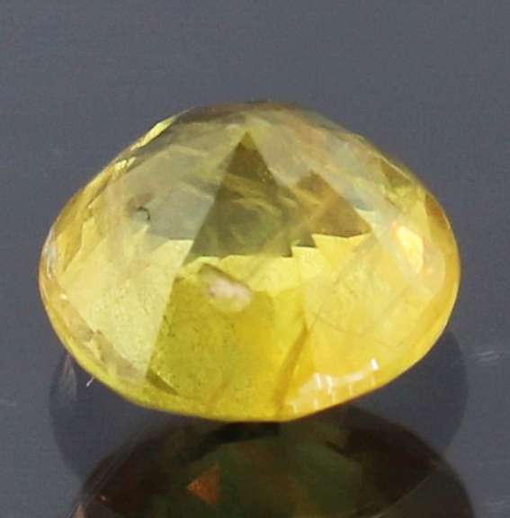 Simply amazing 1.08ct yellow Sapphire solitaire