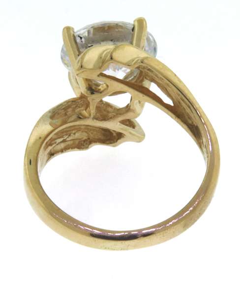 Dazzling Round Cubic Zirconia Yellow Gold Ring