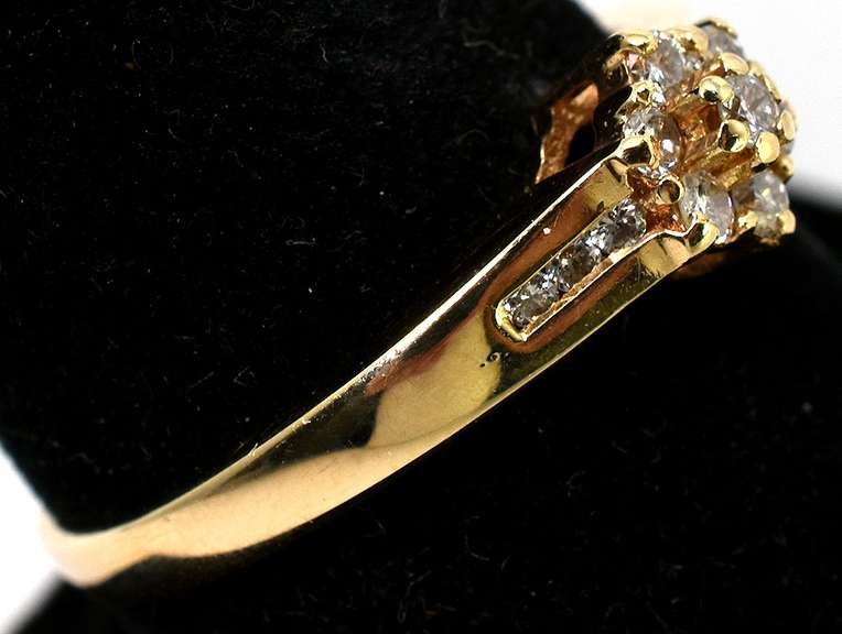 Beautiful Flower Cluster Diamond Ring in 14KT Yellow Gold