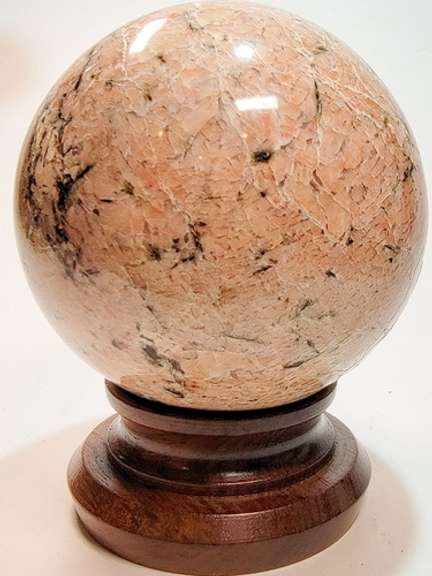 Beautifully patterned 5,750ct peach Moonstone