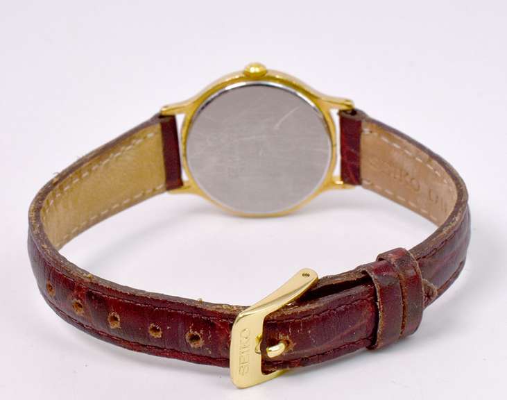 Seiko Vintage Ladies, White Dial. Pre-Owned.