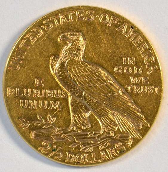 Splendid 1915 US $2.50 Indian Gold Piece. Nice