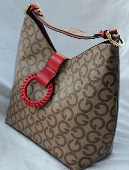 Designer Style 100% Fine leather Bag