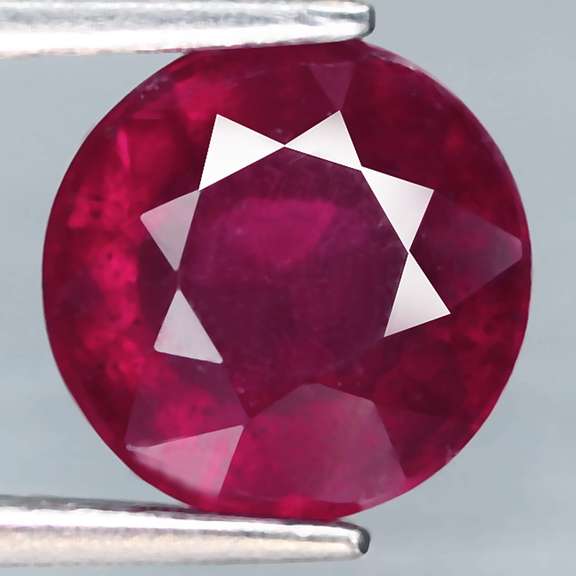Amazing blood red 2.43ct Ruby solitaire