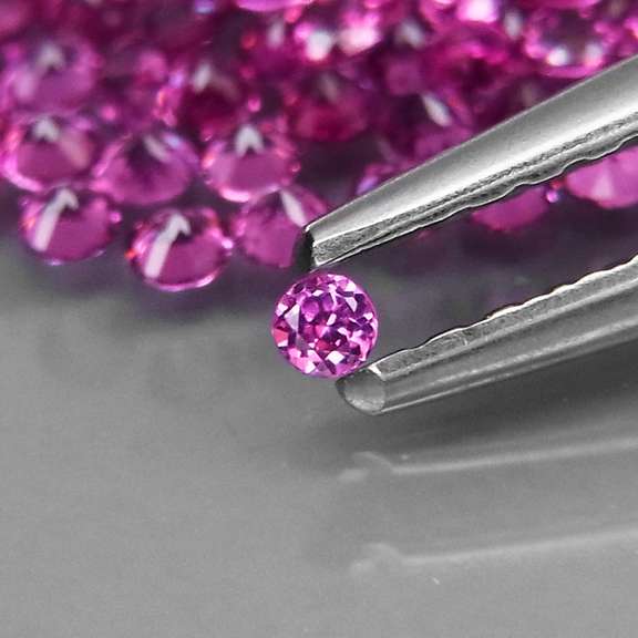 Amazing 3.02ct round cut top violet pink Garnet set