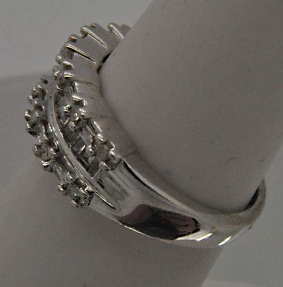 1ctw Diamond Ladies 10kt White Gold Ring
