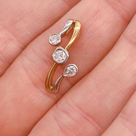 14kt Solid Gold & Diamond Pendant