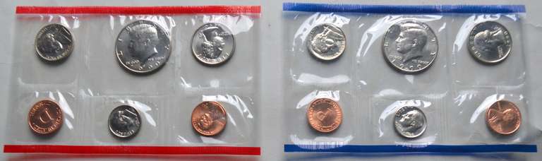 2 Each US Mint Sets 1988-1995 Complete. All in original issue envelopes with none checked for variety gems or anything