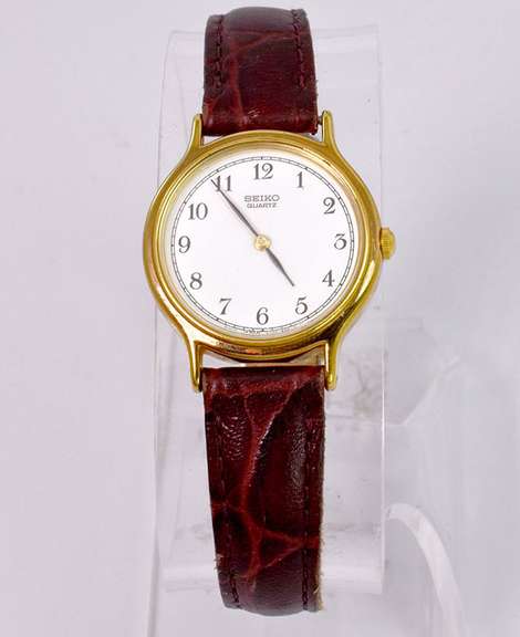 Seiko Vintage Ladies, White Dial. Pre-Owned.