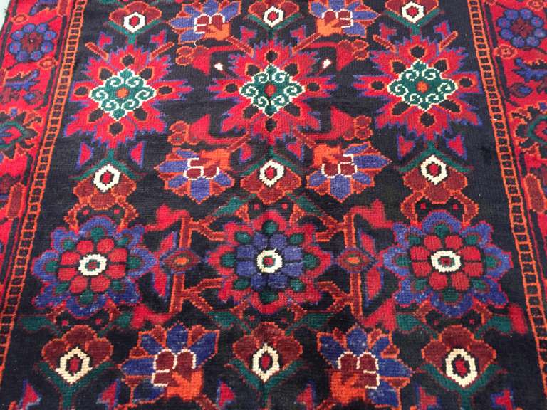 MAGNIFICENT SERAPI RUG 8x10
