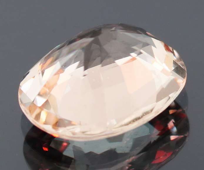 Brilliant! 6.39ct champagne Beryl