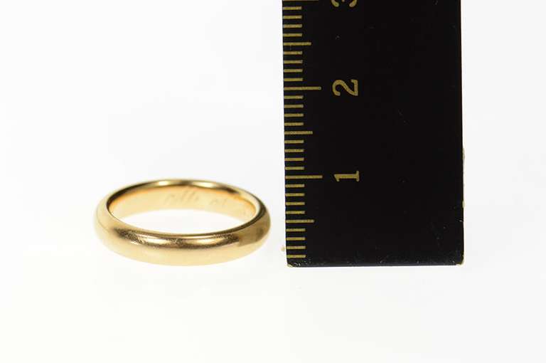 14K Yellow Gold 3.8mm 1940's Classic Rounded Wedding Band Ring